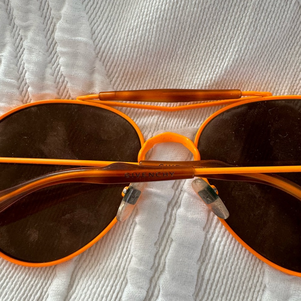 Givenchy mirrored sunglasses - Picture 6 of 8